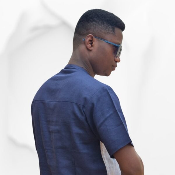 Chemise Homme à Manches Courtes – Tissu Texturé & Contrastes Bleu Marine – Image 2